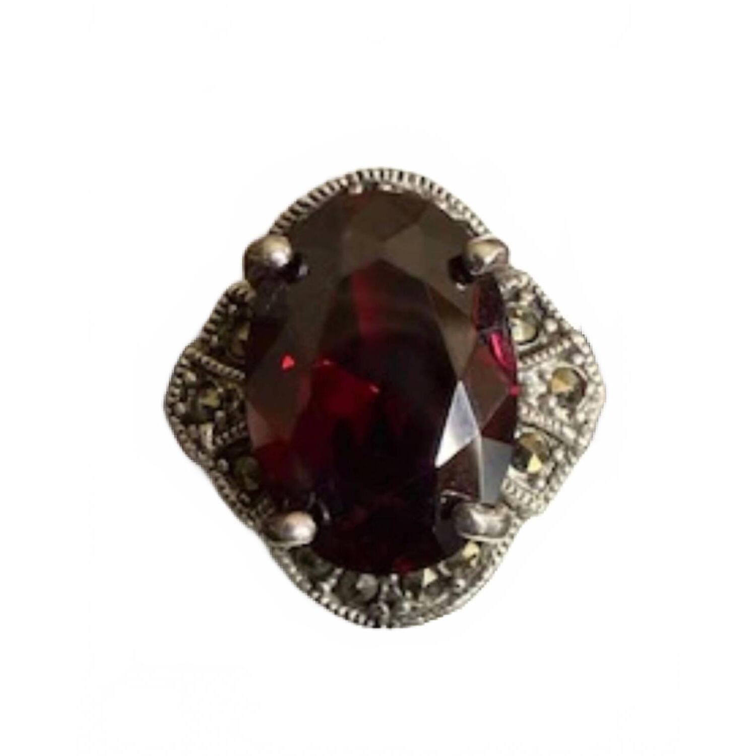 New P & K Jewelry Women's Sterling Marcasite Ring In Red/ Silver